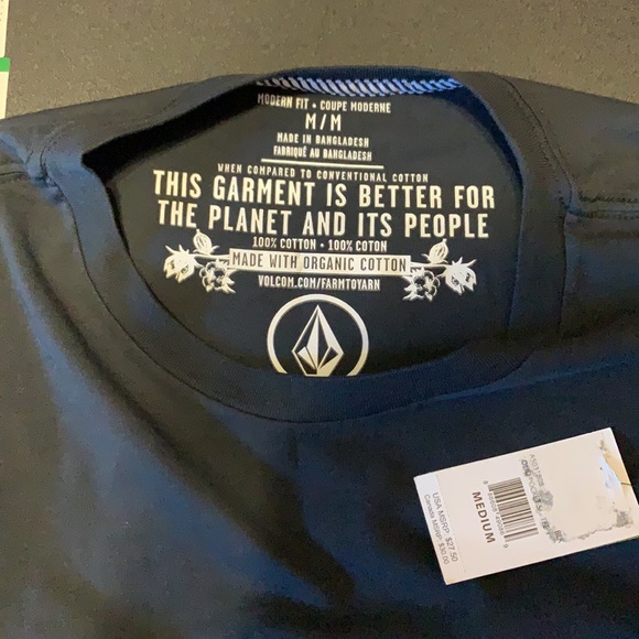 Volcom shirt - Picture 3 of 4